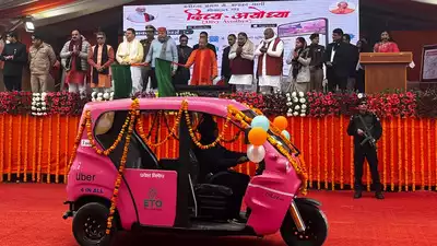 Uber ने अयोध्या में राम मंदिर के उद्घाटन से पहले  EV ऑटो रिक्शा सेवा शुरू की