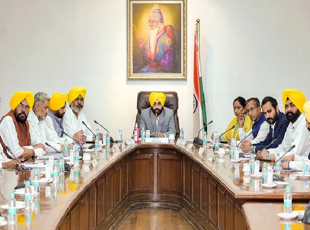 पंजाब के मंत्रियों और सांसद मैंबरों को "आप" हाईकमान ने यह निर्देश भेजा।