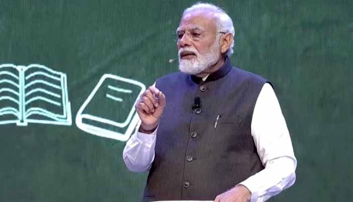 आज नई दिल्ली में प्रधानमंत्री नरेंद्र मोदी "परीक्षा पर चर्चा करेंगे"।