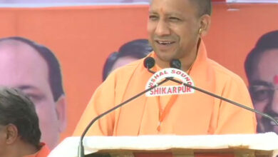 मुख्यमंत्री योगी आदित्यनाथ ने चित्रकूट में बुंदेलखंड गौरव महोत्सव के दौरान हुए हादसे में दोषियों के खिलाफ कठोर कार्रवाई करने का आदेश दिया।