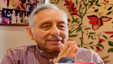 हम बातचीत नहीं करेंगे, बल्कि सर्जिकल स्ट्राइक करेंगे; कांग्रेस के नेता मणिशंकर अय्यर ने पाकिस्तान की प्रशंसा की।