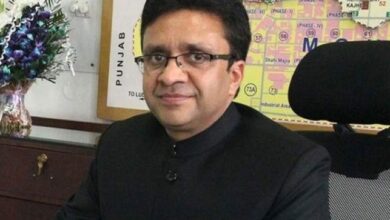 लोकसभा चुनाव की घोषणा होते ही आदर्श आचार संहिता लागू हो जाएगी, जो रैली या रोड शो करने से पहले लेनी होगी।