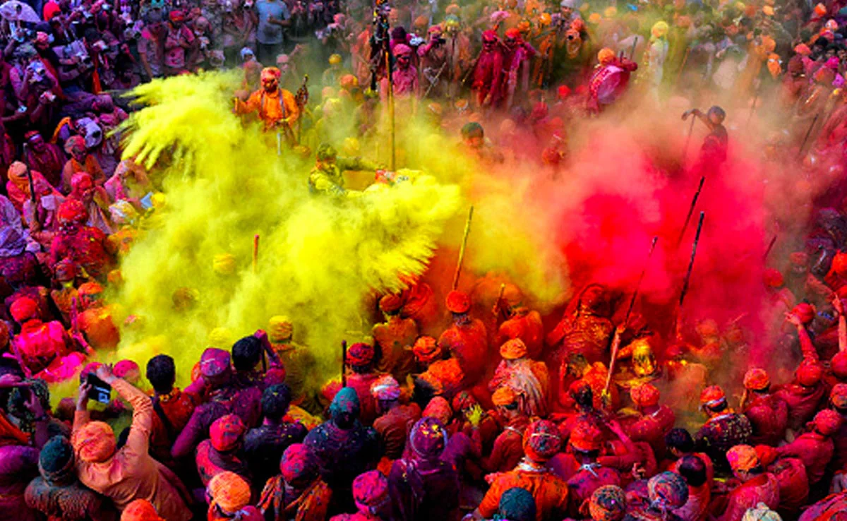 Holi 2024: इस साल कब है होली? जानिए होलिका दहन का मुहूर्त और होली की कहानी