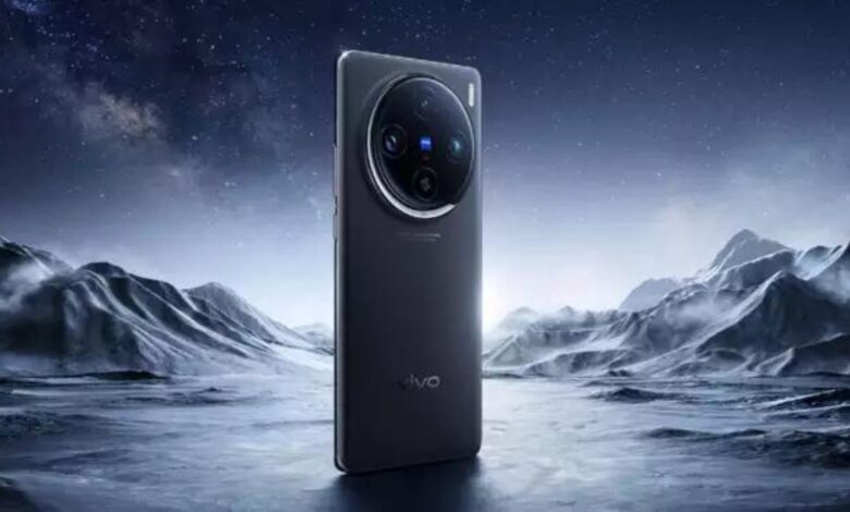 Vivo x 100 ultra के इस फोन में सिम कार्ड की जरूरत नहीं है और यह बाजार में धूम मचाने के लिए तैयार है।