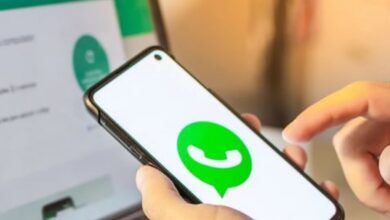 WhatsApp कैमरा जूम नियंत्रण और स्टीकर क्रिएशन शॉर्टकट फीचर की टेस्टिंग