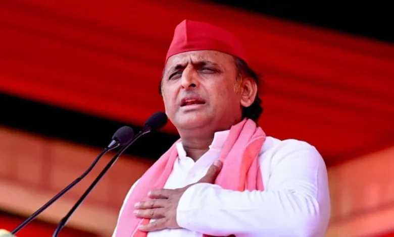 'अब हाथ से निकल चुकी है बाजी', Akhilesh Yadav ने मायावती के फैसले की असली वजह बताई।