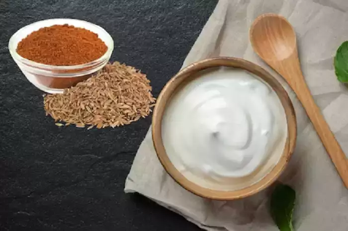 Benefits of eating roasted cumin seeds with curd: डायबिटीज और आंखों की रोशनी बढ़ाने के लिए दही का सेवन करना  फायदेमंद है