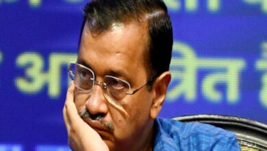 Arvind Kejriwal: केजरीवाल की रिहाई में देरी पर AAP-बीजेपी आमने-सामने, मनोज तिवारी ने संजय सिंह के आरोपों पर पलटवार किया
