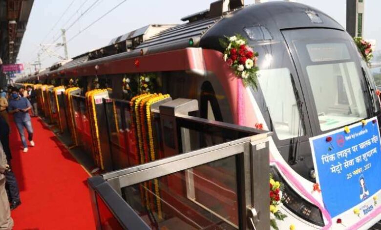 Delhi Driverless Metro: मैजेंटा लाइन पर बिना ड्राइवर के दौड़ी दिल्ली मेट्रो, क्या यात्रियों के लिए सुरक्षित है? सब कुछ जानिए'