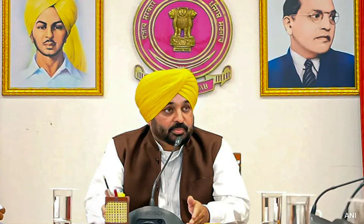 CM Bhagwat Mann ने दोआबा और माझा क्षेत्रों में विकास को प्रमुख बढ़ावा देने के आदेश दिए