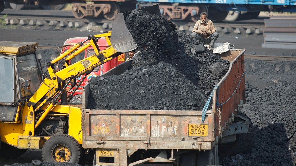 Ministry of Coal कोयले की पर्याप्त और सस्ती उपलब्धता सुनिश्चित करने के लिए प्रतिबद्ध