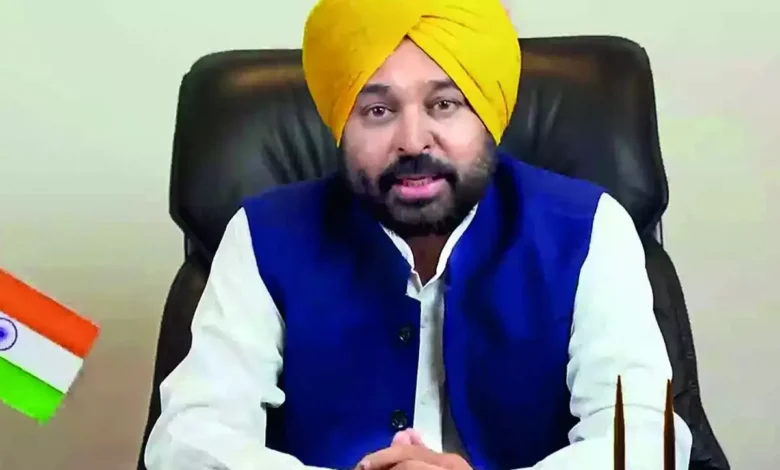 Punjab CM: उपचुनाव में जीत के बाद सीएम भगवंत मान आज से जालंधर में दो दिवसीय दौरे पर हैं।