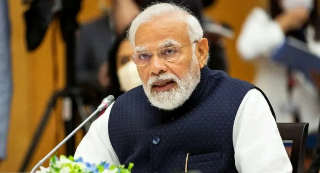 PM Narendra Modi: राष्ट्रपति भवन में राज्यपालों के सम्मेलन में सम्मिलित हुए