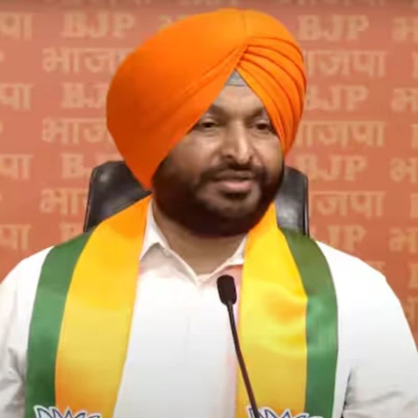 Ravneet Singh Bittu: पंजाब के किसान BJP से नाराज हैं, ऐसा माहौल..।मोदी सरकार में मंत्री रवनीत सिंह बिट्टू ने एक महत्वपूर्ण बयान दिया।