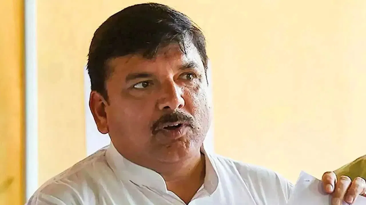 Sanjay Singh: हाई कोर्ट ने संजय सिंह को बड़ी राहत दी, आज तक के लिए ट्रायल कोर्ट में सरेंडर करने की जरूरत नहीं है।