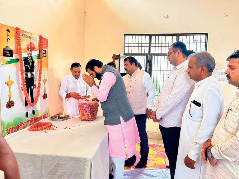 CM Nayab Saini: सरकार शहीदों के परिवारों के साथ पूरी संवेदनशीलता से खड़ी है