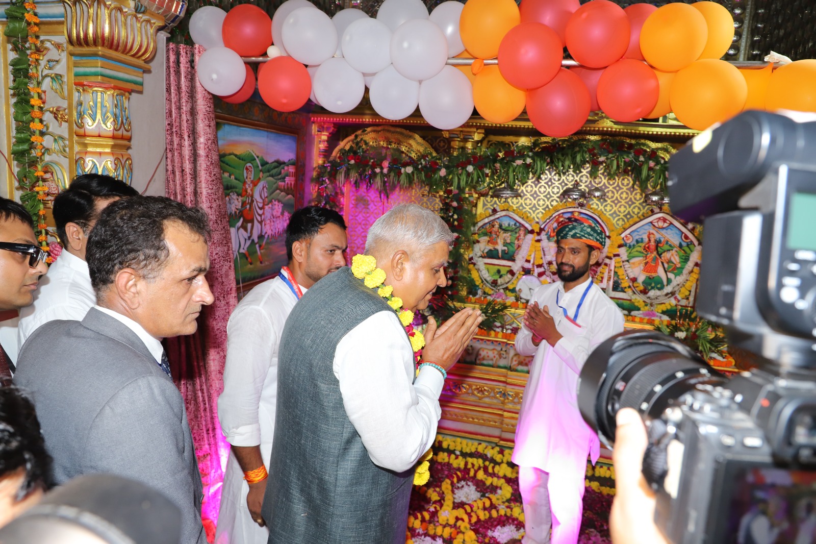 Vice President Jagdeep Dhankhar ने की तेजाजी मंदिर में पूजा-अर्चना