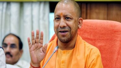 CM Yogi Adityanath ने विकास कार्यों, कानून व्यवस्था और आगामी पर्व-त्योहारों की तैयारियों की वीडियो कॉन्फ्रेंन्सिग के माध्यम से समीक्षा की