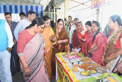 महिला और बाल विकास राज्य मंत्री Savitri Thakur ने मध्य प्रदेश के धार जिले में राष्ट्रीय पोषण माह 2024 का शुभारंभ किया