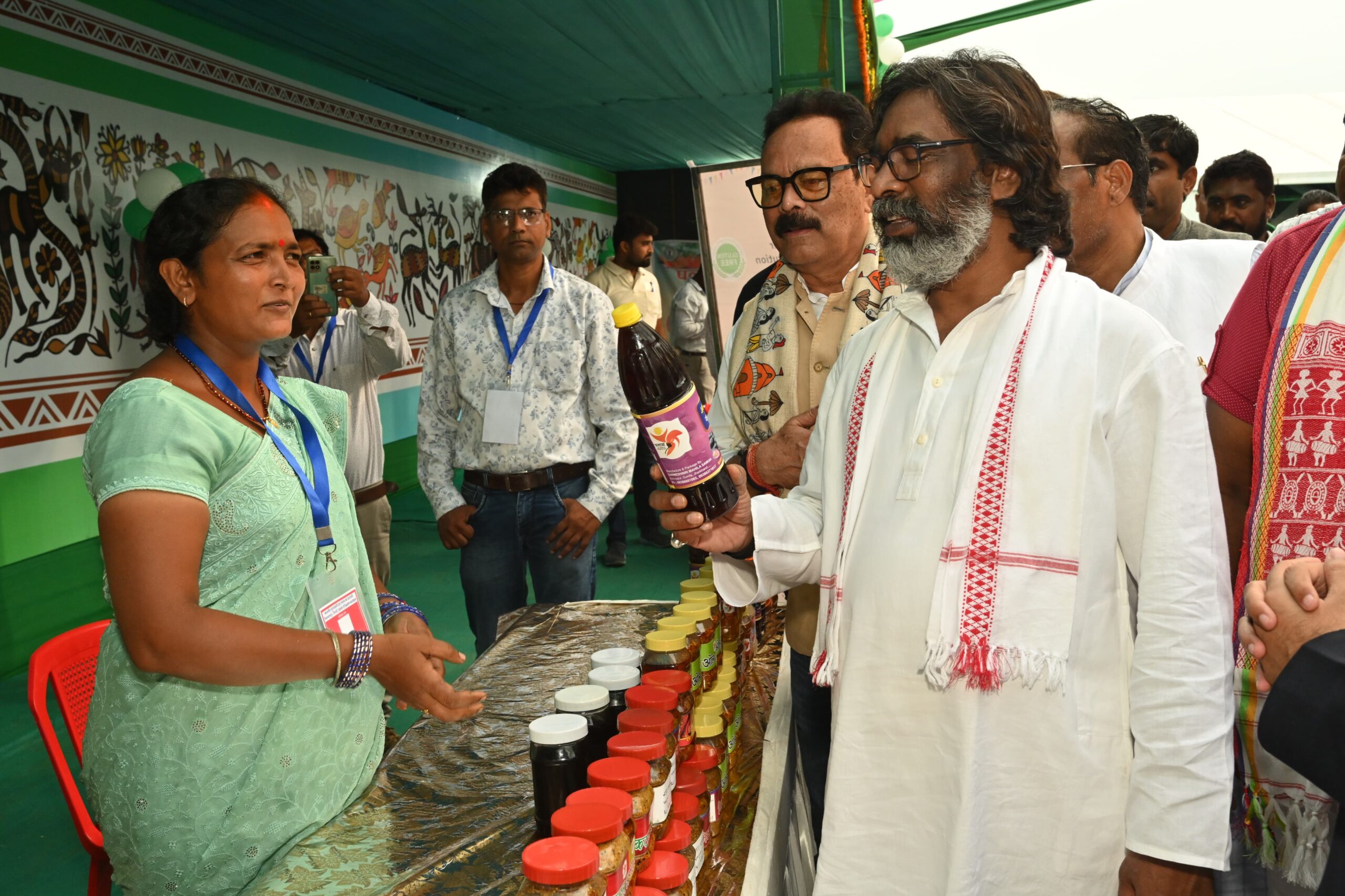 CM Hemant Soren ने इस कार्यक्रम में गुमला और लोहरदगा जिले को 347 विकास योजनाओं का दिया तोहफा