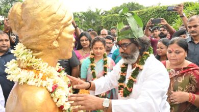 CM Hemant Soren: प्रमंडल स्तरीय सहकारिता महासम्मेलन, रांची-2024" के उद्घाटन एवं 236 चलंत पशु चिकित्सालय कार्यक्रम में मुख्य अतिथि के रूप में सम्मिलित हुए 