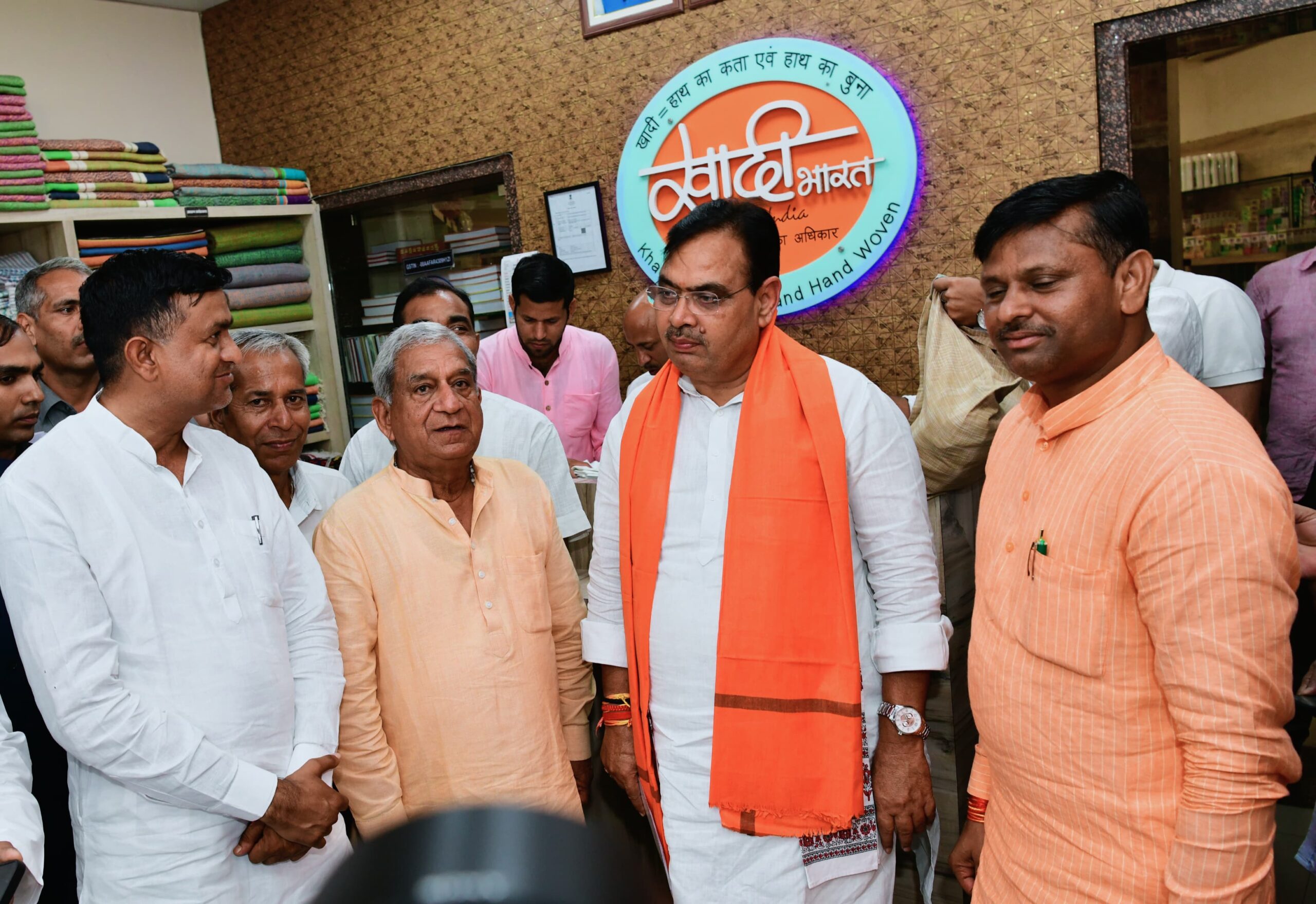 CM Bhajan Lal Sharma ने खादी प्रदर्शनी का किया अवलोकन