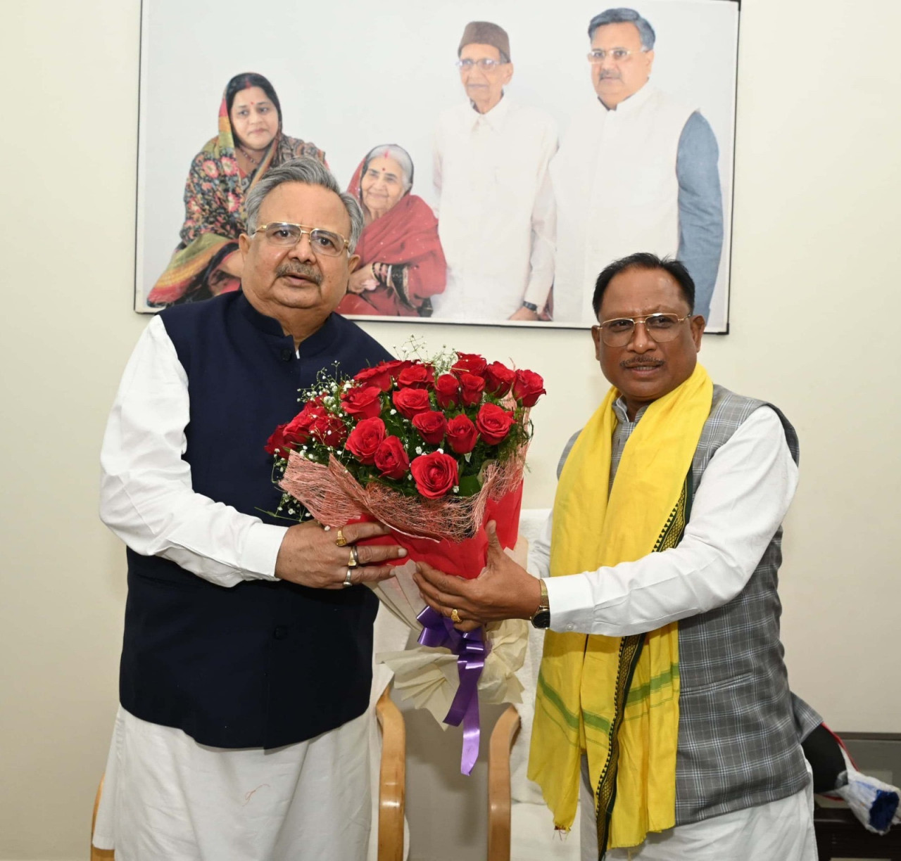 CM Vishnu Dev Sai ने विधानसभा अध्यक्ष डॉ. रमन सिंह को उनके जन्मदिन पर दी हार्दिक बधाई एवं शुभकामनाएं