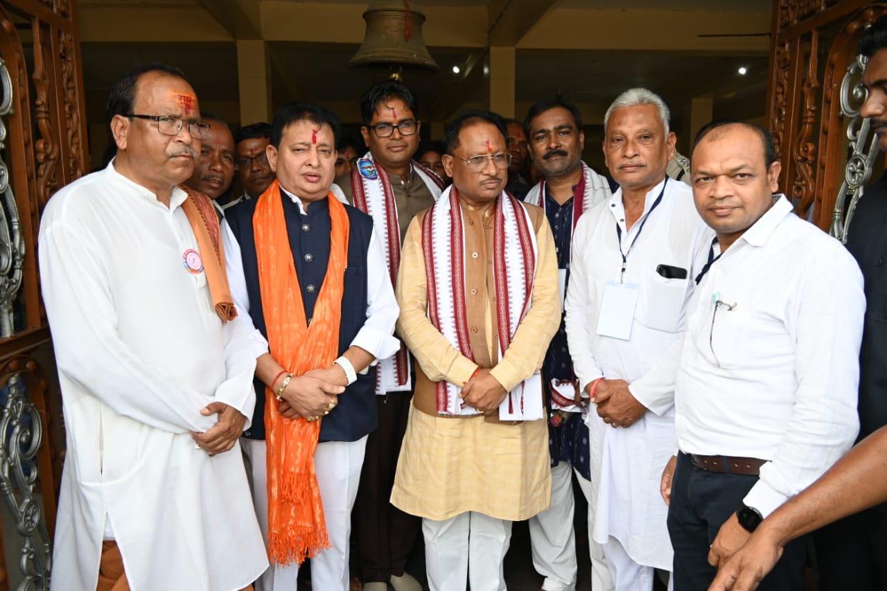 CM Vishnu Deo Sai कोलता समाज वार्षिक स्नेह सम्मेलन व बंधु मिलन कार्यक्रम में शामिल हुए