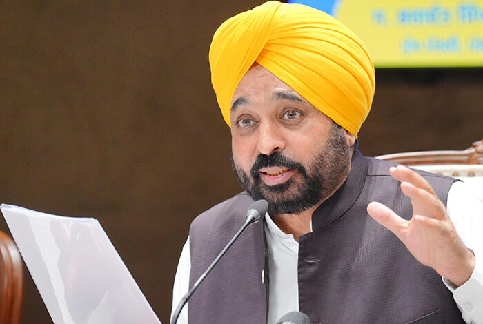 CM Bhagwant Mann की हरित पहलः राज्य सहकारी बैंकों ने फसल अवशेष प्रबंधन पर 80% सब्सिडी तक ऋण की पेशकश की