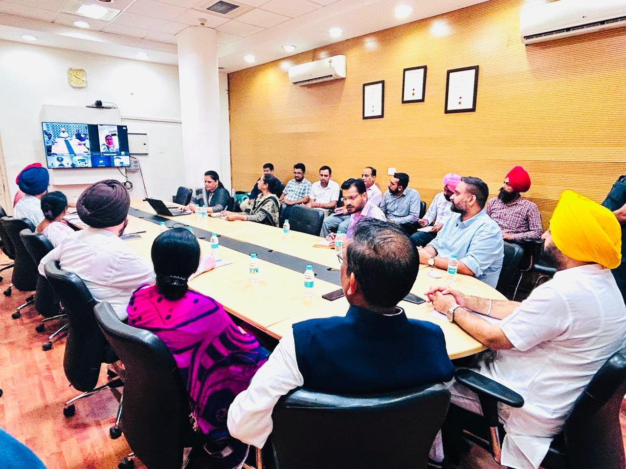 Revenue Minister Hardeep Singh Mundian ने पारदर्शी और भ्रष्टाचार मुक्त प्रशासन का आदेश दिया