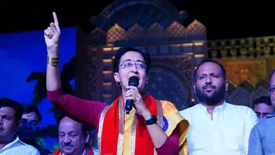 CM Atishi ने रावण दहन कर बीजेपी पर बोला हमला, अरविंद केजरीवाल को लेकर कहा..