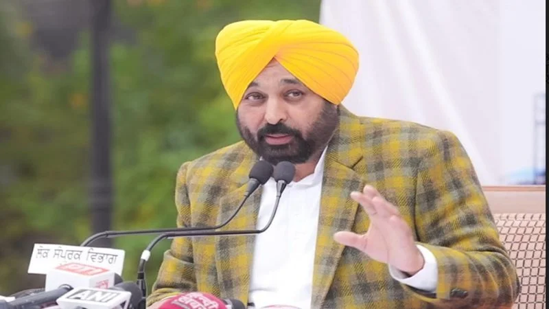 CM Bhagwant Mann ने श्री गुरु नानक देव जी के प्रकाश पर्व पर लोगों को बधाई दी