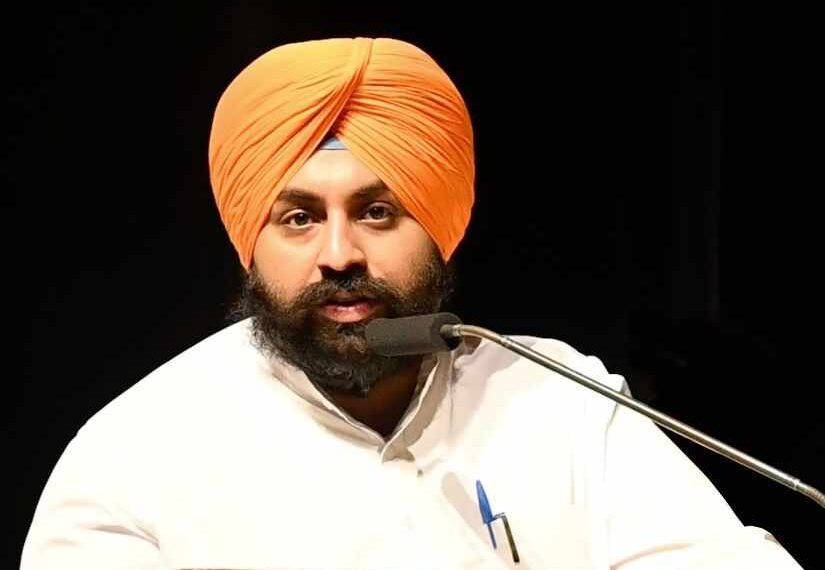 Harjot Singh Bains: छात्रों को उद्यमशीलता कौशल से सशक्त बनाने के लिए बिजनेस ब्लास्टर्स कार्यक्रम के तहत 5000 से अधिक शिक्षकों को प्रशिक्षित किया गया