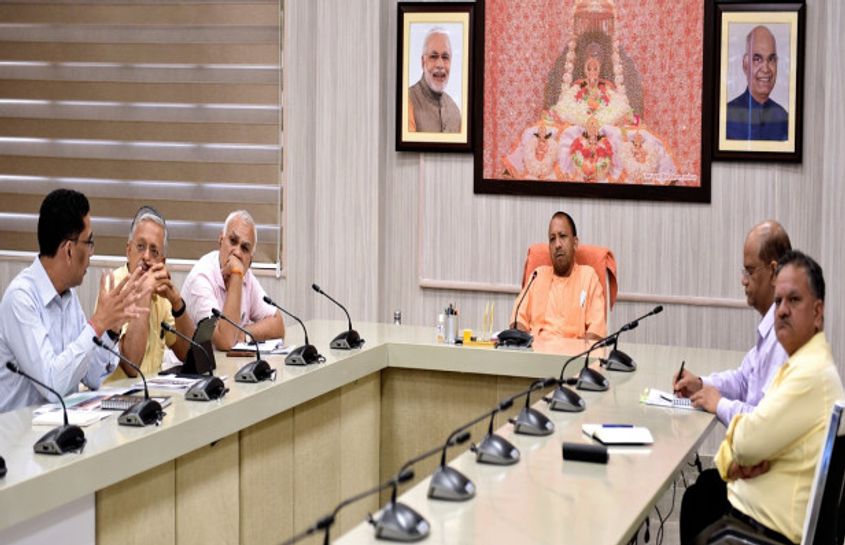 CM Yogi Adityanath ने प्रस्तावित कुकरैल नाइट सफारी पार्क एवं जू के प्रस्तुतिकरण का अवलोकन किया