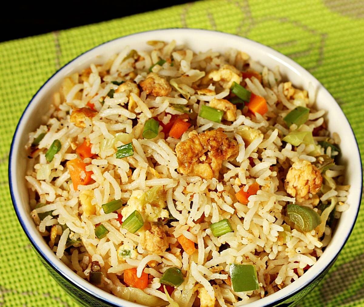 South Indian Egg Rice Recipe: बच्चों के टिफिन बॉक्स में प्रोटीन से भरपूर एग राइस बनाएं, रेसिपी को नोट करें