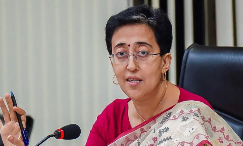 दिल्ली चुनाव से पहले DTC कर्मचारियों को लेकर CM Atishi ने ये बड़ा निर्णय लिया