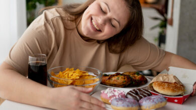 Harmful Effects of Frequent Snacking: मीठा या नमकीन खाने की इच्छा कितना नुकसान पहुंचाती है, और कैसे पड़ता है प्रभाव?