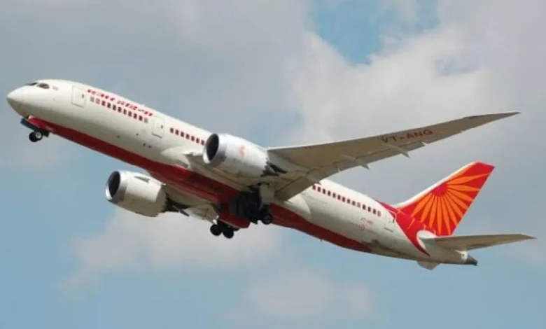 विद्यार्थियों के लिए Air India के कई बड़े तोहफे, टिकट के दाम में छूट, एक्स्ट्रा बैगेज अलाउंस…