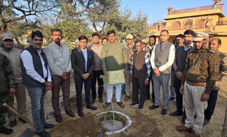 Forest Minister Sanjay Sharma ने सरिस्का में वन विभाग की नियंत्रण प्रणाली का निरीक्षण किया