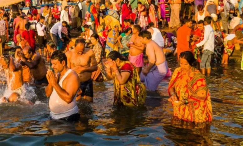 Basant Panchami 2025: जाने क्यों खास है बसंत पंचमी पर महाकुंभ का चौथा शाही स्नान