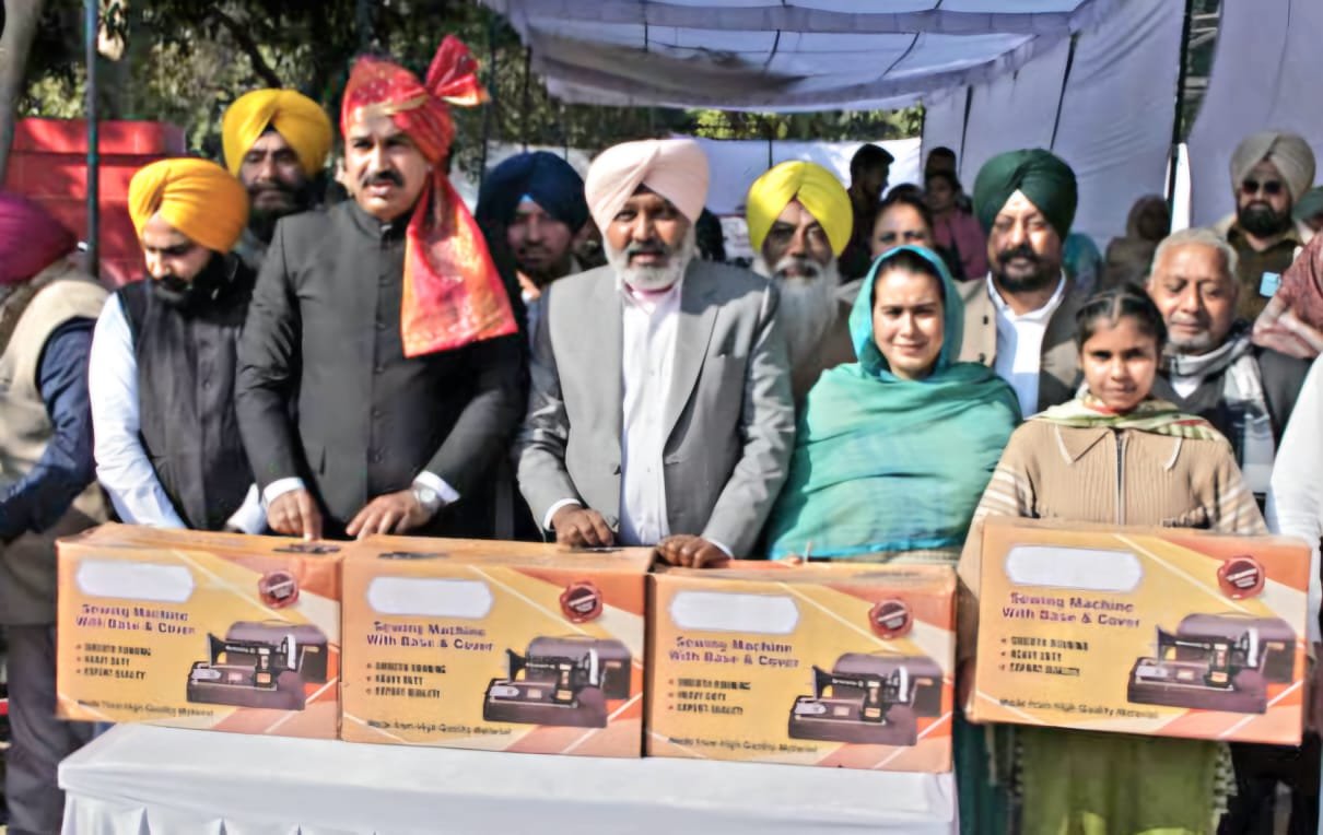 गणतंत्र दिवस की 76वां दिवस, वित्त मंत्री Harpal Singh Cheema ने संगरूर में राष्ट्रीय झंडा फहराया