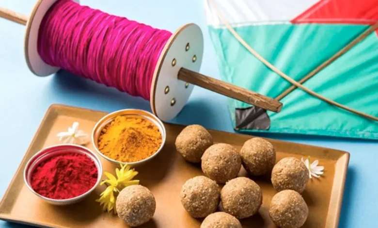 Makar Sankranti 2025: कल मकर संक्रांति, स्नान-दान का शुभ मुहूर्त, पूजाविधि, मंत्र और दान सामग्री जानें