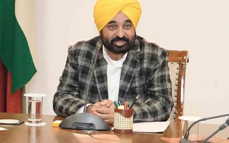 CM Bhagwant Mann: अमृतसर में आंबेडकर की प्रतिमा तोड़ने पर बवाल, CM मान भड़के; कहा कि कोई नहीं बख्शा जाएगा