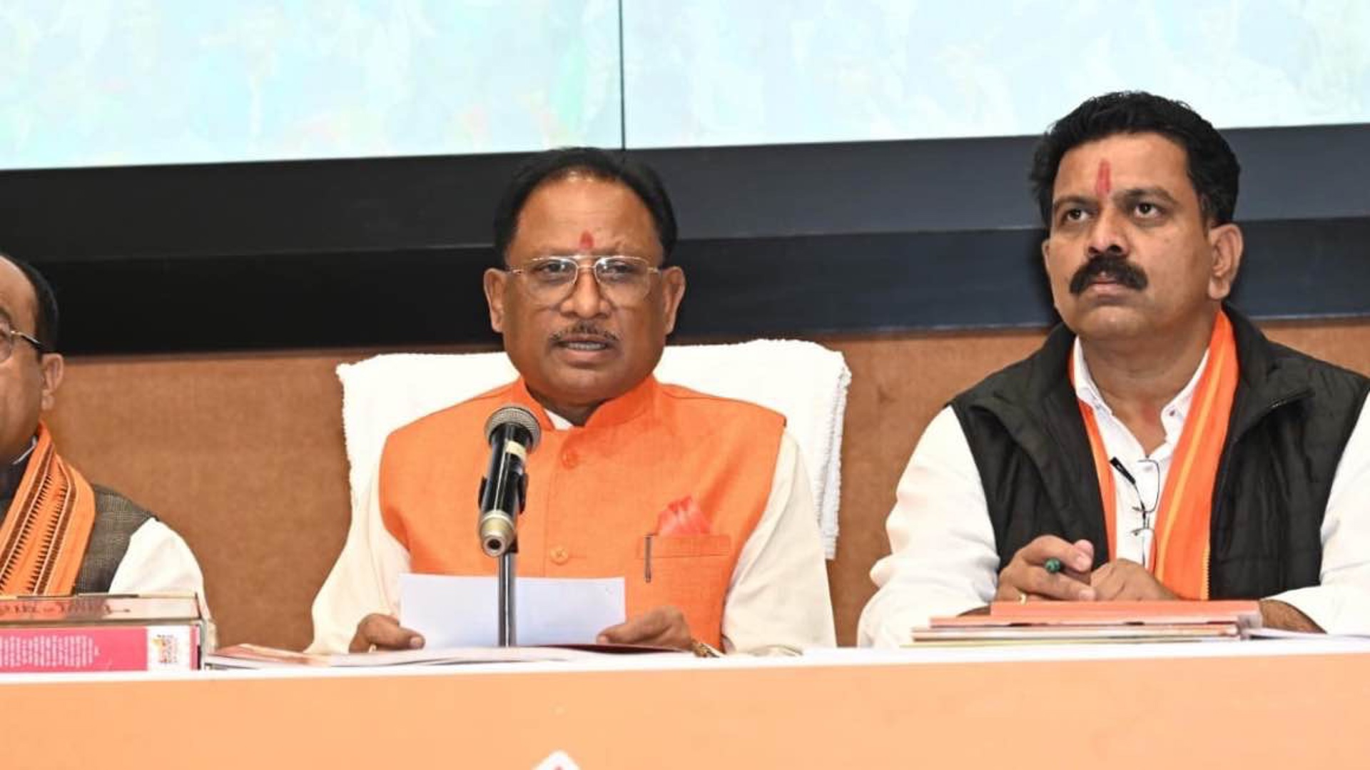 विष्णु देव साय सरकार की धान खरीदी व्यवस्थाए लग रही बहुत अच्छी- किसान श्री भगत राम साहू
