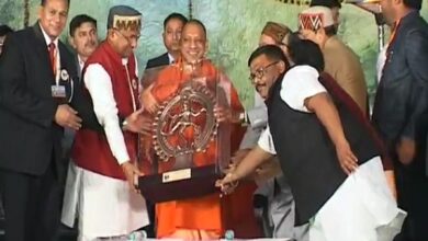 CM Yogi पर्वतीय महापरिषद द्वारा आयोजित ‘उत्तरायणी कौथिग-2025’ में सम्मिलित हुए