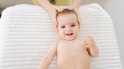 Health Tips For Baby: क्या नवजात शिशु के मुलायम सिर के बीच तेल लगाना चाहिए? जानें एक्सपर्ट से