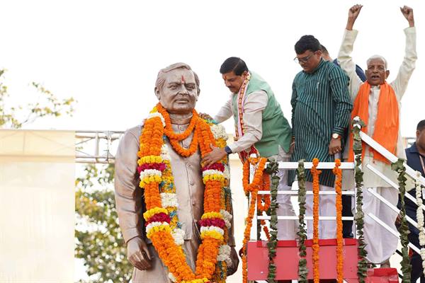 CM Mohan Yadav ने उमरिया अंचल के विकास से जुड़ी महत्वपूर्ण घोषणाएं कीं