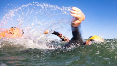 Icy water Swimming Benefits: ठंडे पानी में तैरने से आपकी इम्युनिटी मजबूत होगी, नहीं पड़ेंगे बीमार; क्या कहता है साइंस जानें