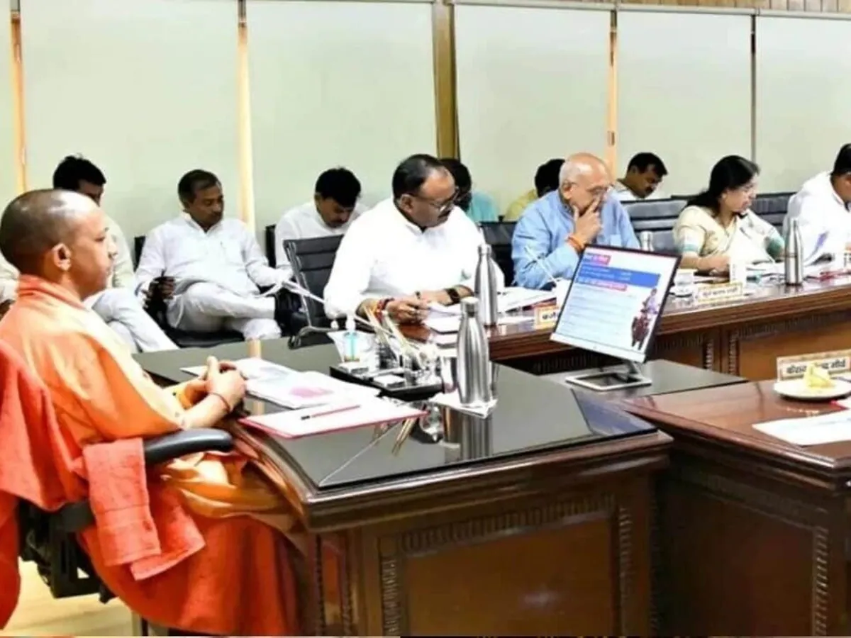 Yogi Cabinet: यूपी में शराब महंगी होगी? योगी सरकार ने शराब दुकानों पर बड़ा निर्णय लिया