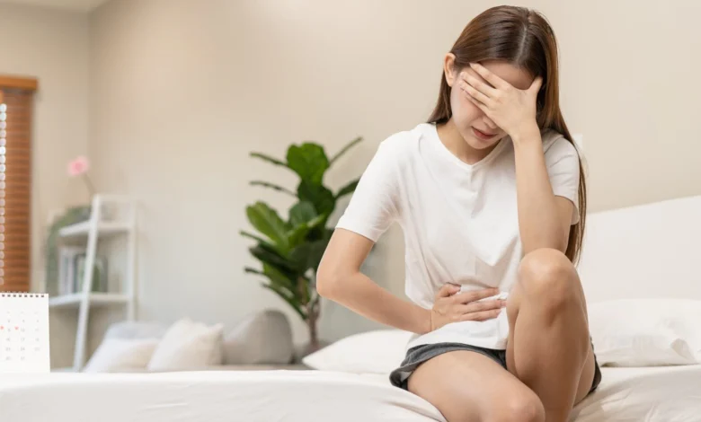 Constipation problem: कब्ज की समस्या को कम उम्र के बच्चों और बड़े लोगों में ज्यादा क्यों देखा जाता है? जानें कॉमन कारण